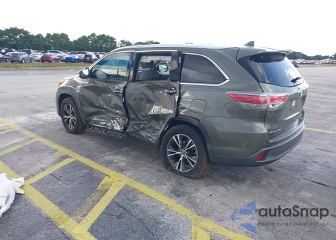 2016 Toyota Highlander Xle V6 z USA, uszkodzony, nr VIN 5TDKKRFH9GS149583